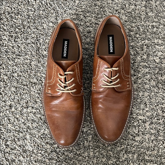 Madden | Men’s Brown Lace Up Dress Shoe - Picture 3 of 10